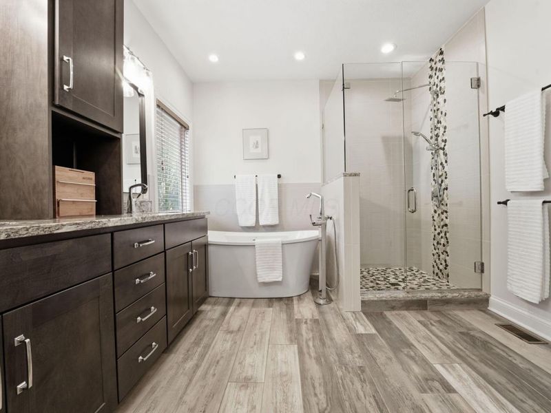 8574 Trail Lake Drive, Powell, OH 43065 Photo 4