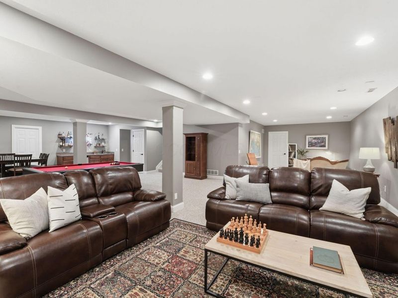 8574 Trail Lake Drive, Powell, OH 43065 Photo 5