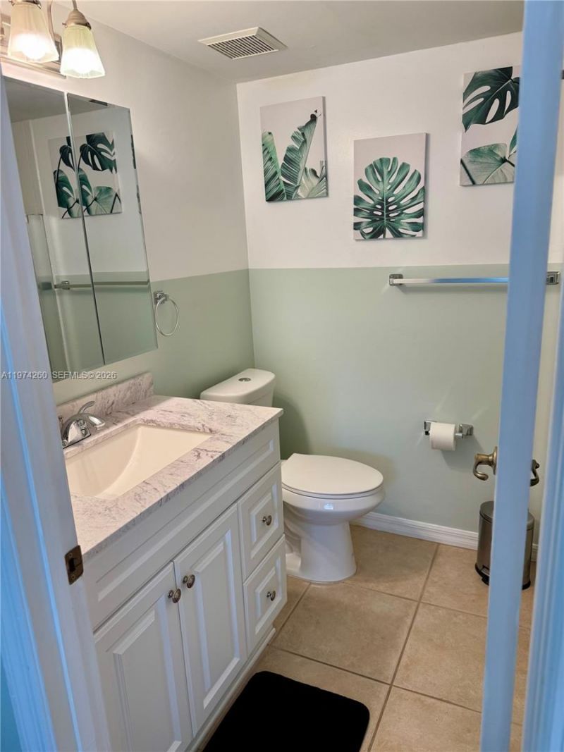 150 SE Village Dr, Unit 150, Port Saint Lucie, FL 34952 Photo