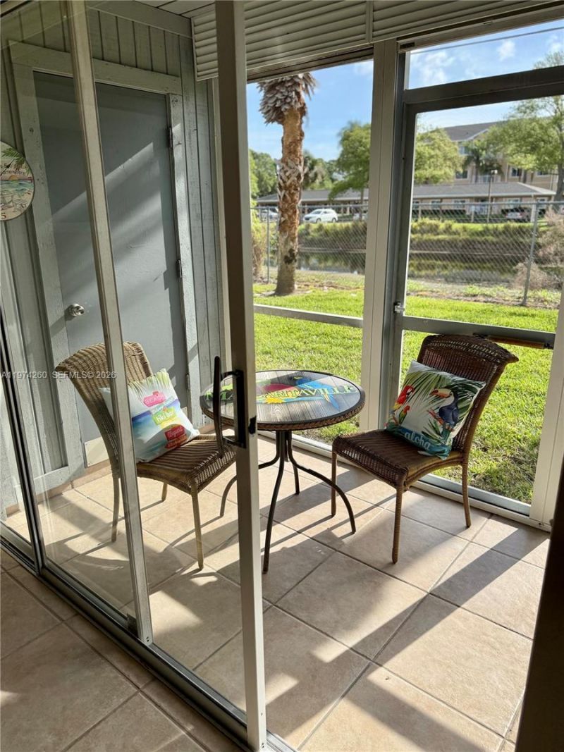 150 SE Village Dr, Unit 150, Port Saint Lucie, FL 34952 Photo