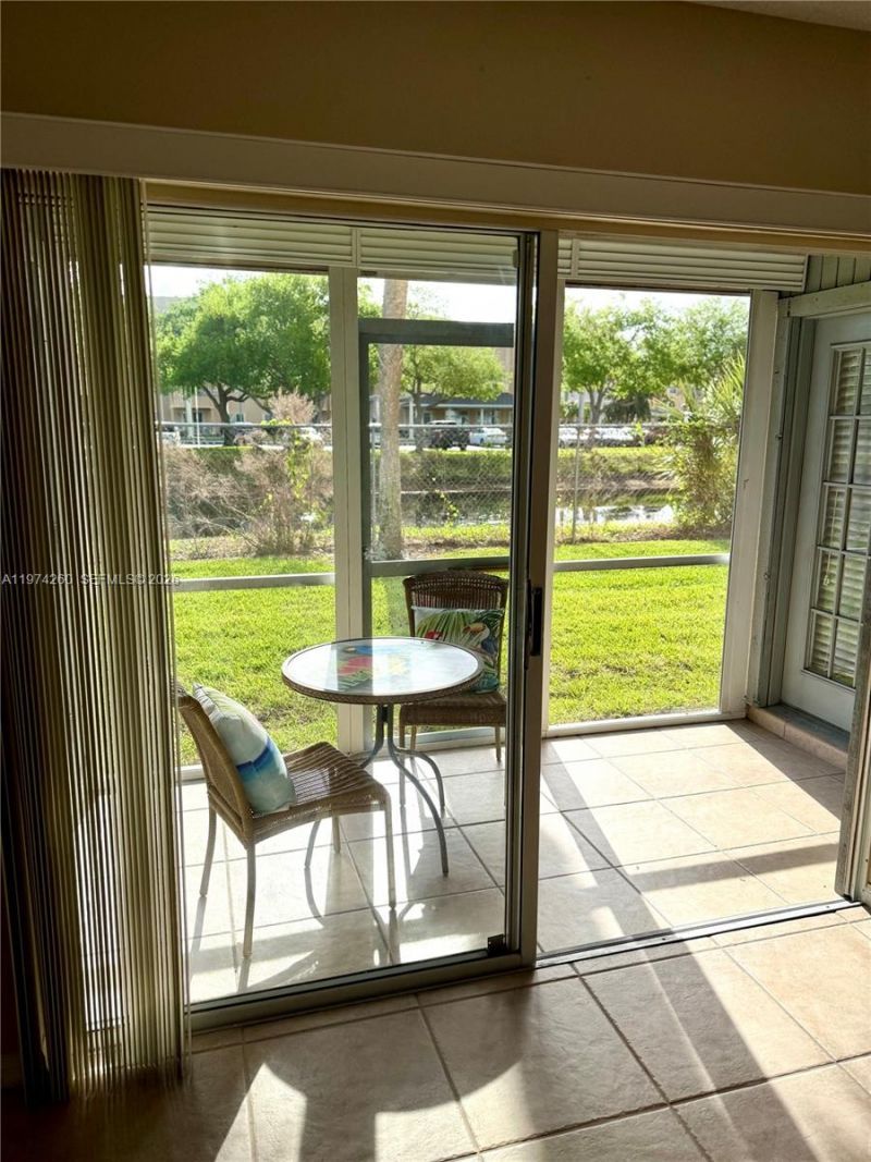 150 SE Village Dr, Unit 150, Port Saint Lucie, FL 34952 Photo