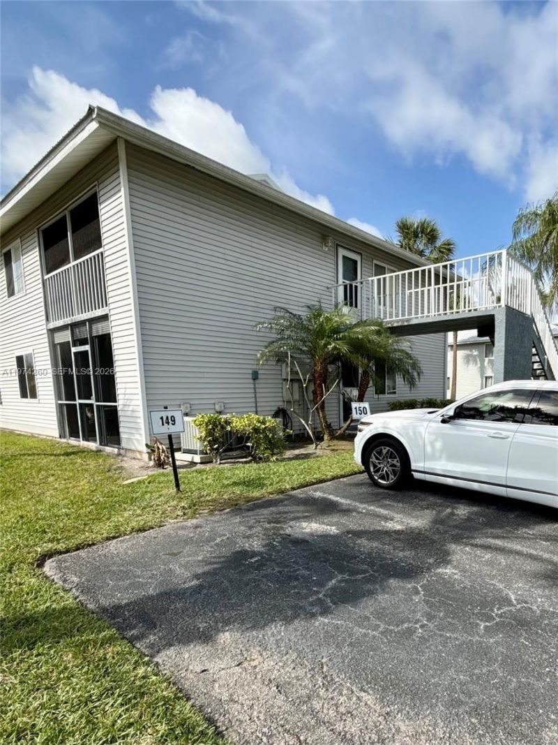 150 SE Village Dr, Unit 150, Port Saint Lucie, FL 34952 Photo