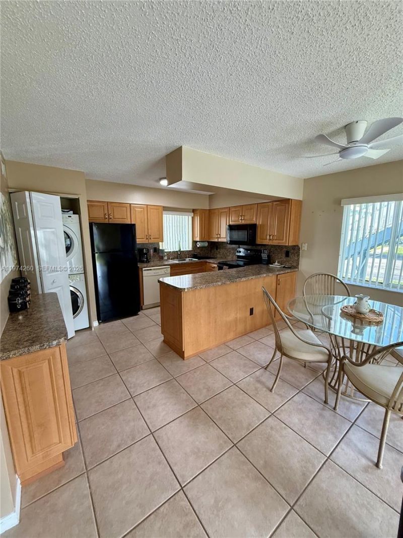 150 SE Village Dr, Unit 150, Port Saint Lucie, FL 34952 Photo
