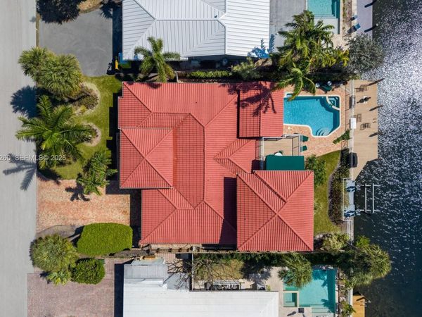 2046 NE 15th St, Fort Lauderdale, FL 33304