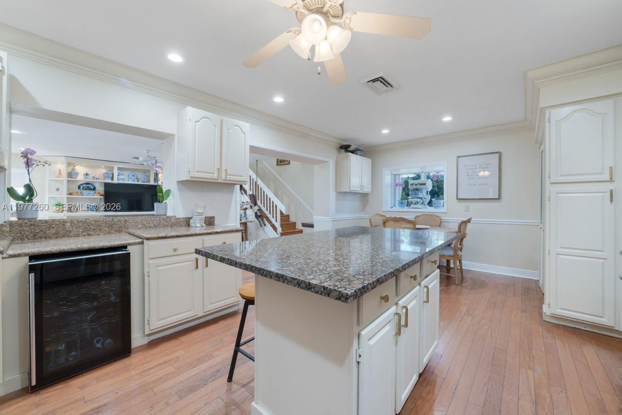 2046 NE 15th St, Fort Lauderdale, FL 33304 Photo