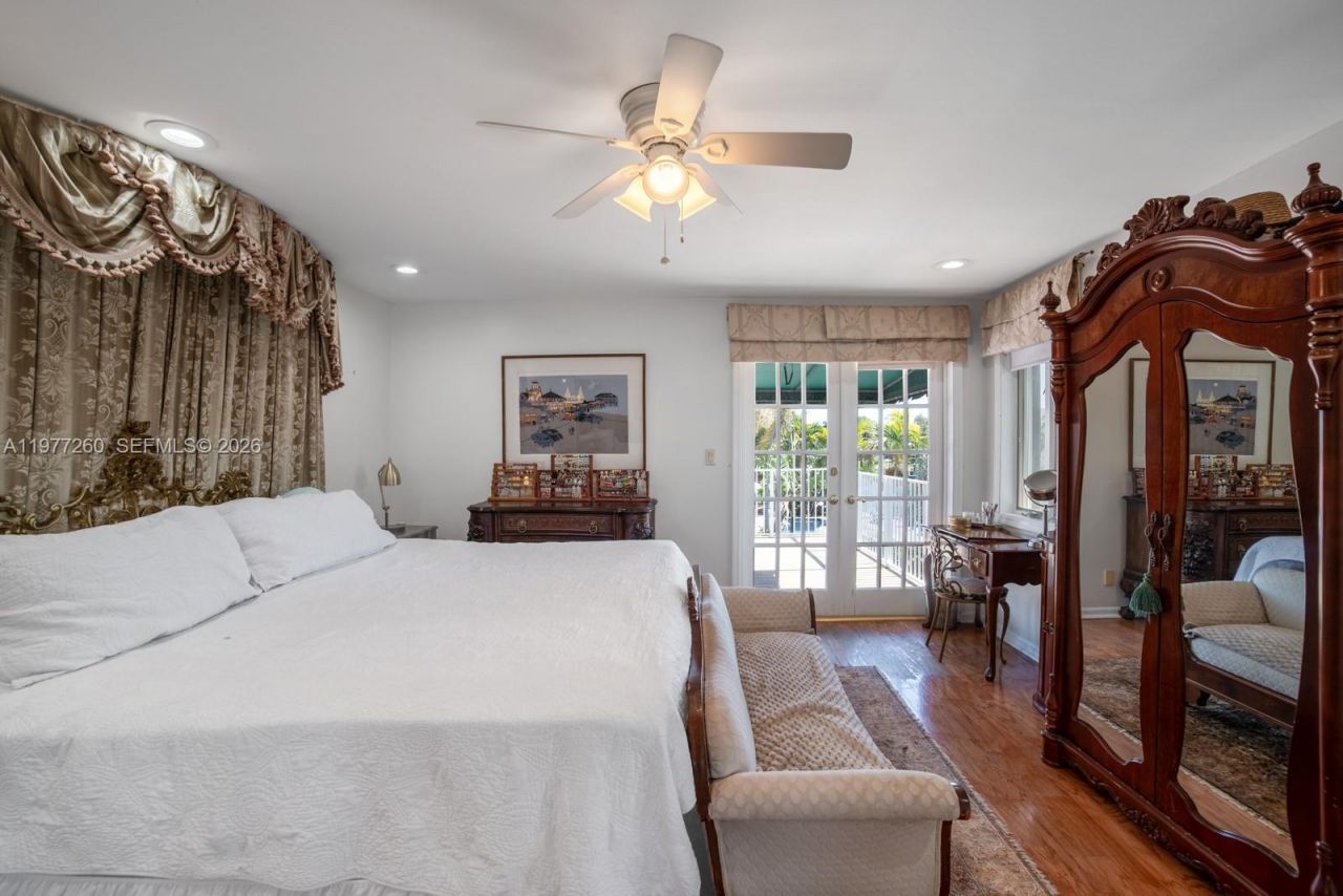 2046 NE 15th St, Fort Lauderdale, FL 33304 Photo