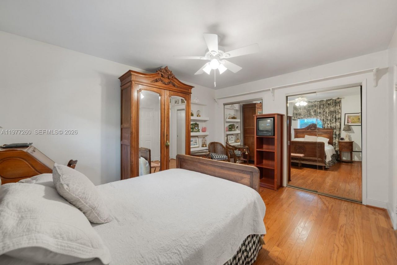 2046 NE 15th St, Fort Lauderdale, FL 33304 Photo