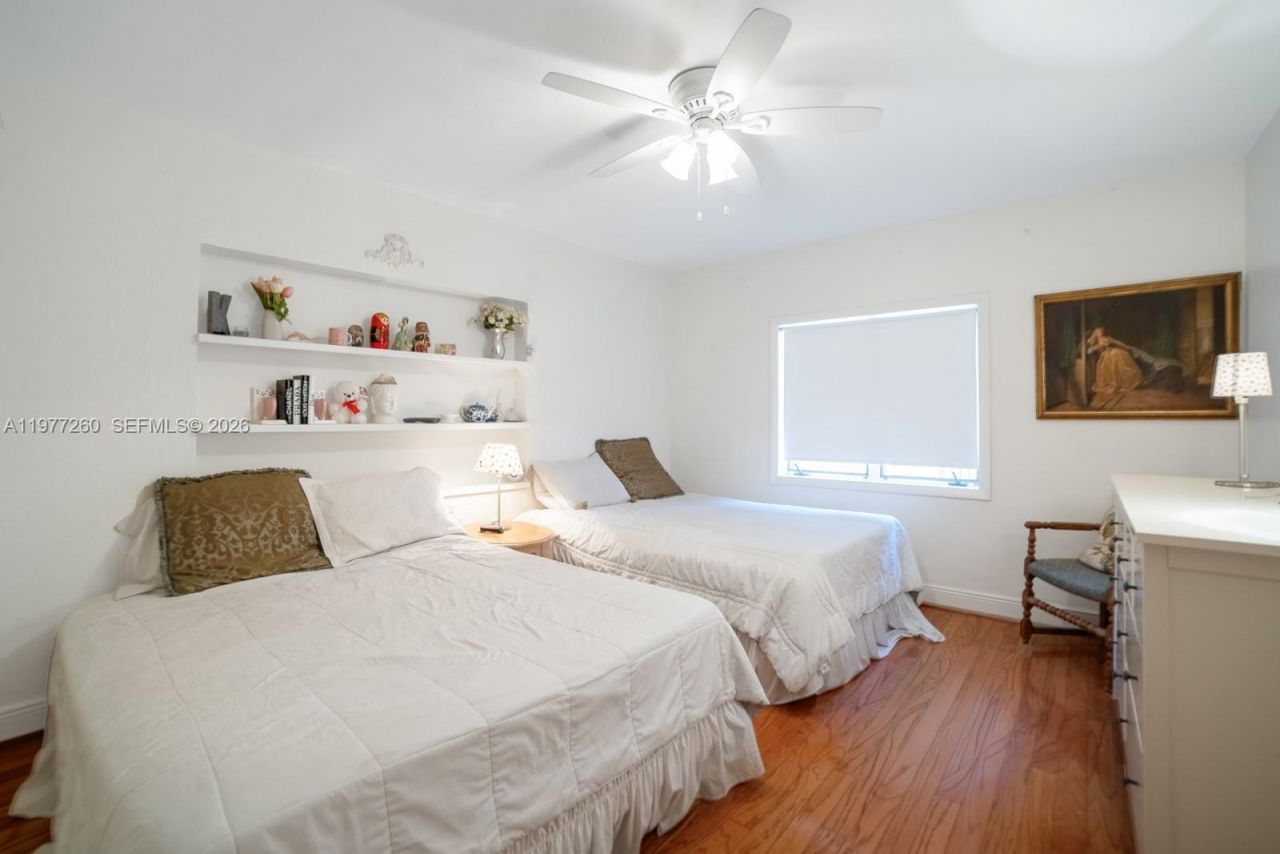 2046 NE 15th St, Fort Lauderdale, FL 33304 Photo