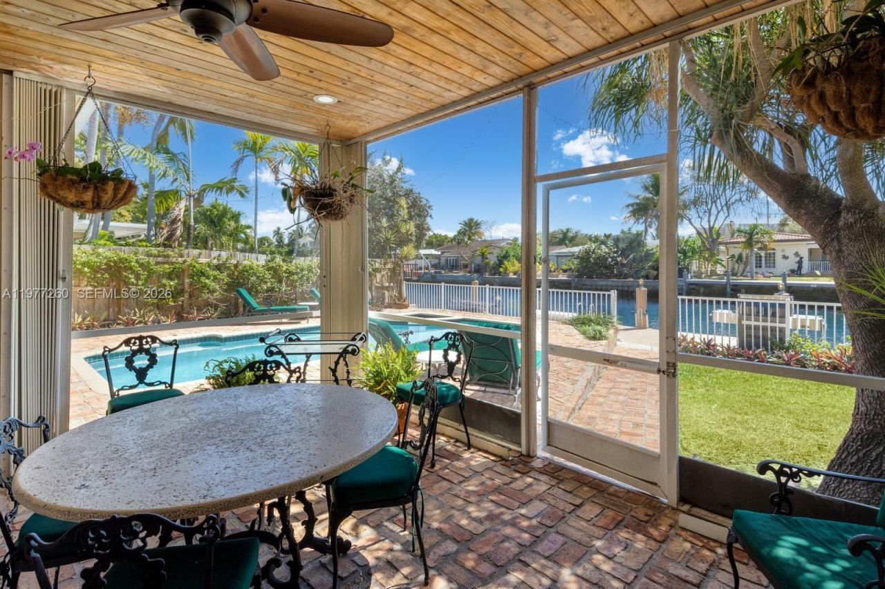 2046 NE 15th St, Fort Lauderdale, FL 33304 Photo