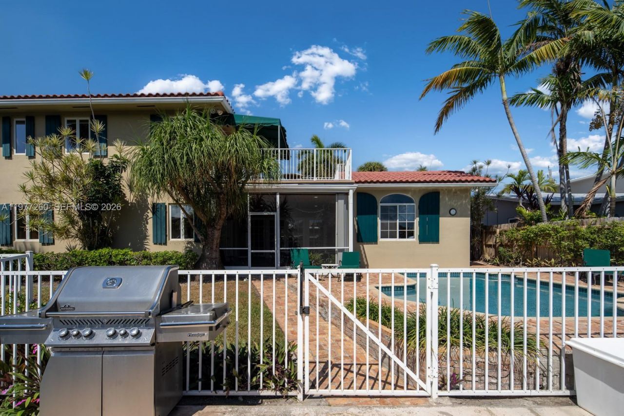 2046 NE 15th St, Fort Lauderdale, FL 33304 Photo