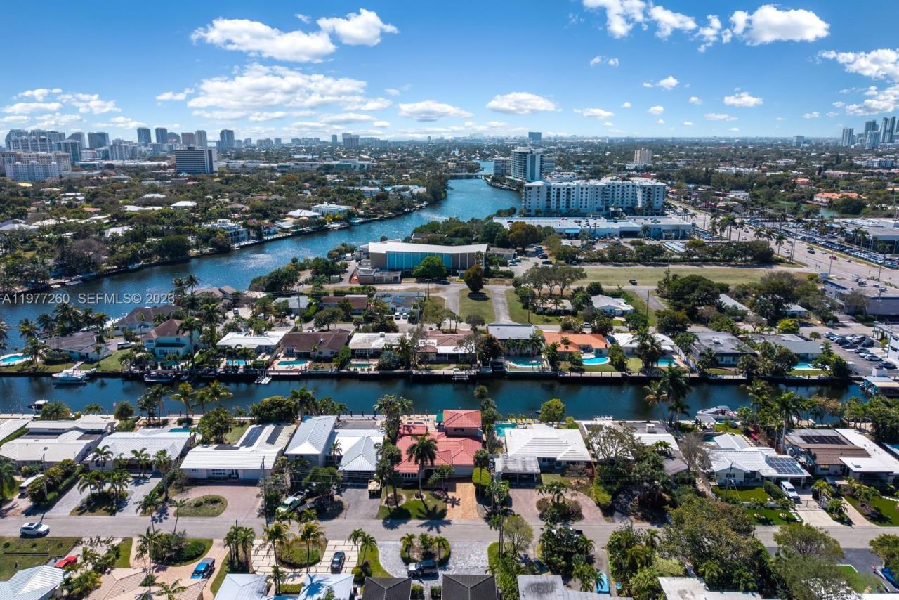 2046 NE 15th St, Fort Lauderdale, FL 33304 Photo