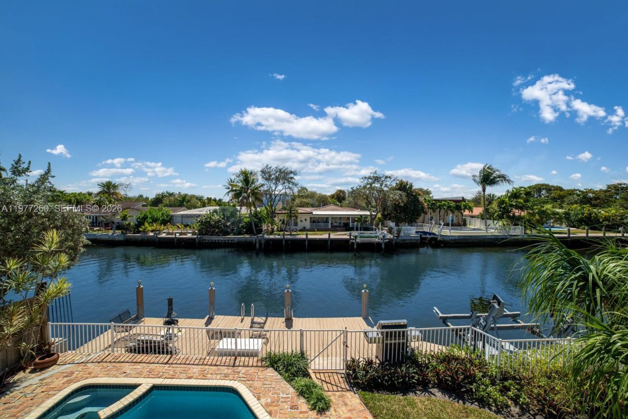 2046 NE 15th St, Fort Lauderdale, FL 33304 Photo