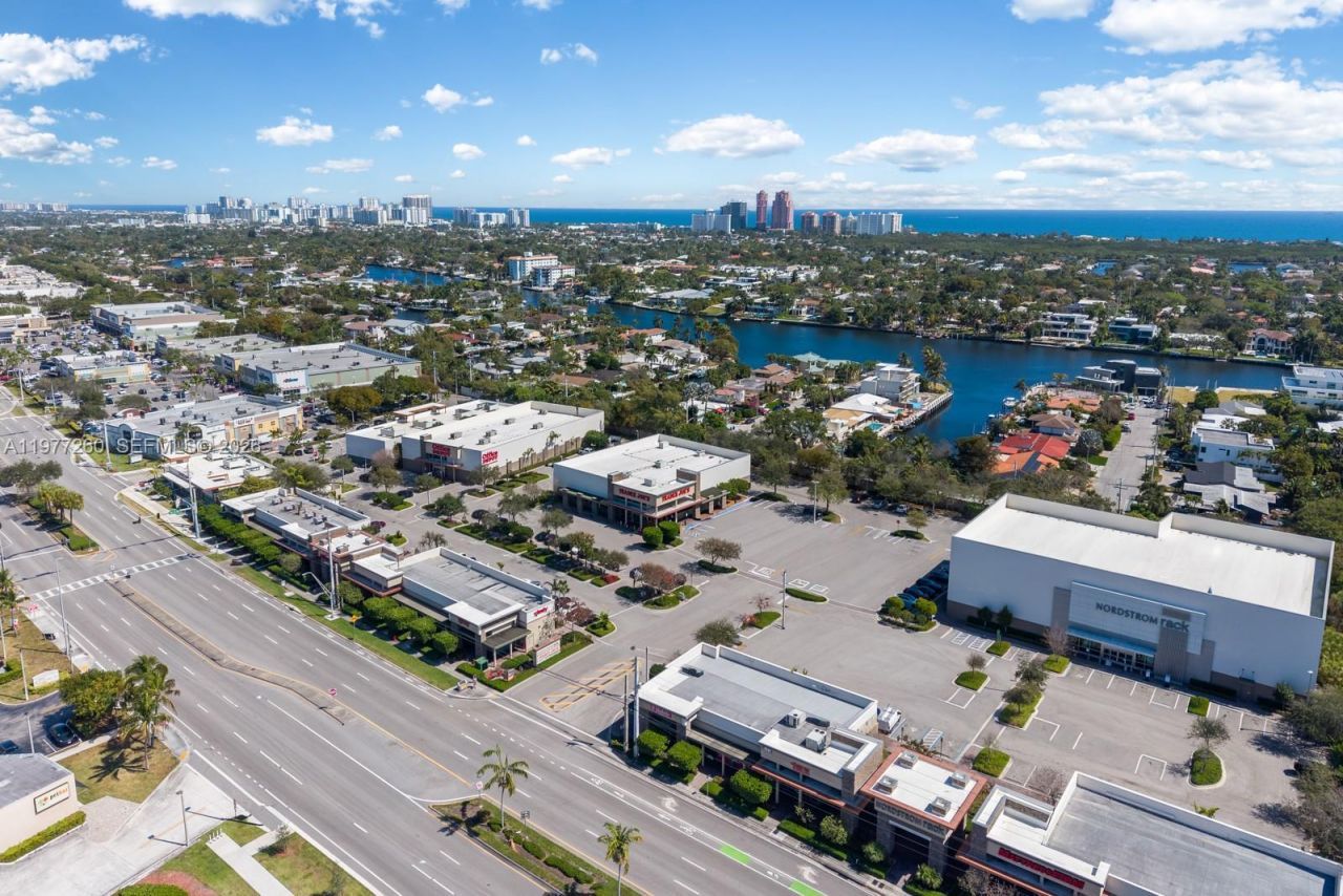 2046 NE 15th St, Fort Lauderdale, FL 33304 Photo