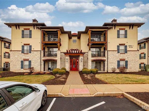 532 Bordeaux Way, St Peters, MO 63376