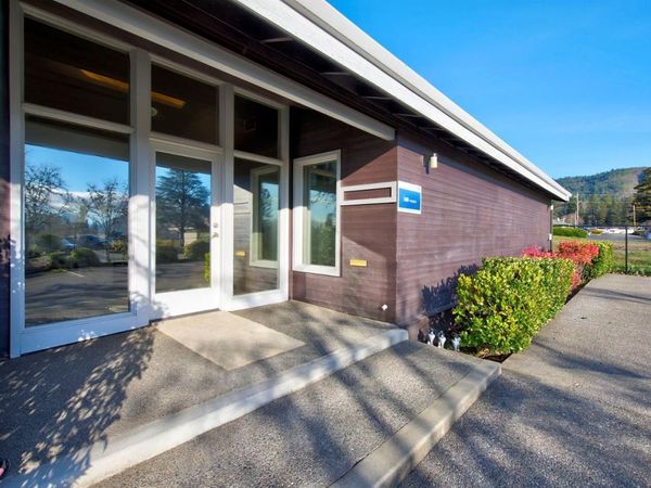 124 NW Midland Avenue, Unit M, Grants Pass, OR 97526