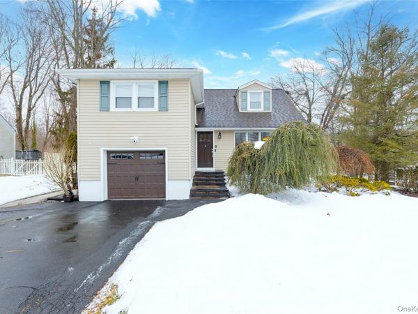 270 Cottage Road, Valley Cottage, NY 10989