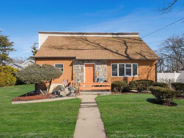 467 Carlls Path , Deer Park, NY 11729