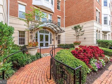 400 CAMERON STATION BOULEVARD , Unit 117, ALEXANDRIA, VA 22304
