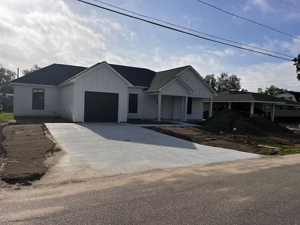 414 SPRUCE Street , Norco, LA 70079