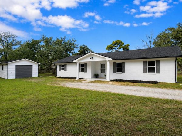 5621 Galvez Road, Pensacola, FL 32507