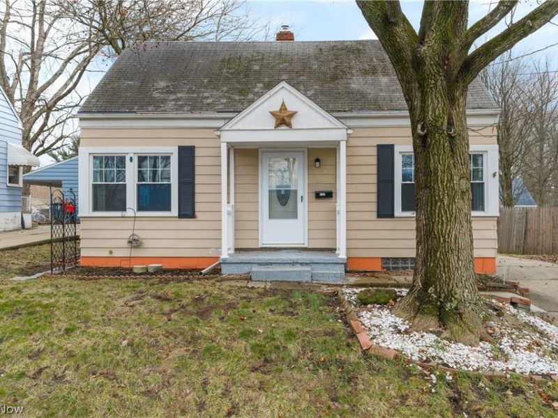 1167 Hilltop Drive, Akron, OH 44310 Photo 1