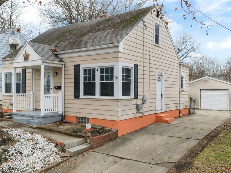 1167 Hilltop Drive, Akron, OH 44310 Photo 2