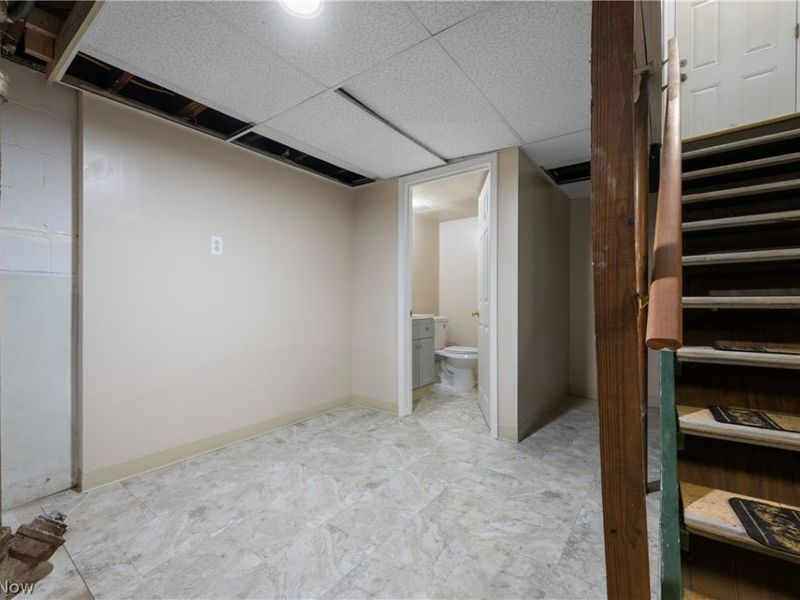 1167 Hilltop Drive, Akron, OH 44310 Photo 20