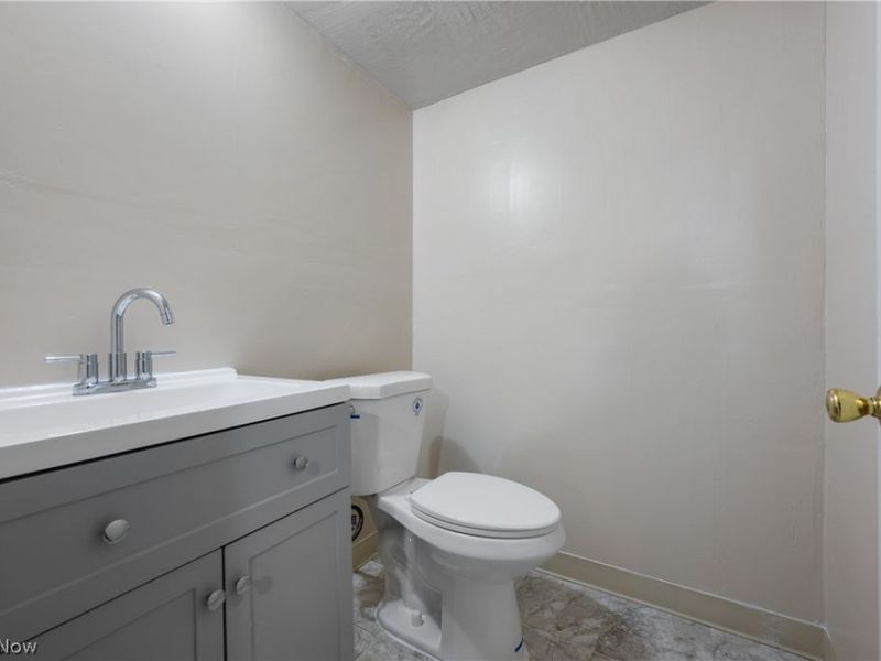 1167 Hilltop Drive, Akron, OH 44310 Photo 21