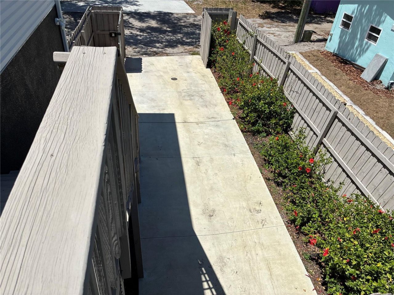 2651 1/2 Bayside Drive S, Saint Petersburg, FL 33705 Photo