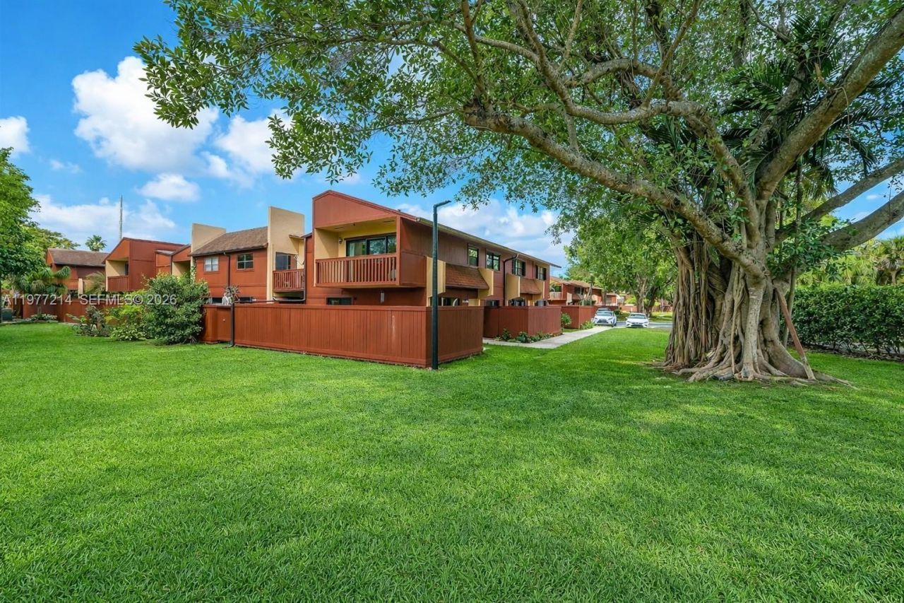 6639 SW 116th Pl, Unit A-1, Miami, FL 33173 Photo