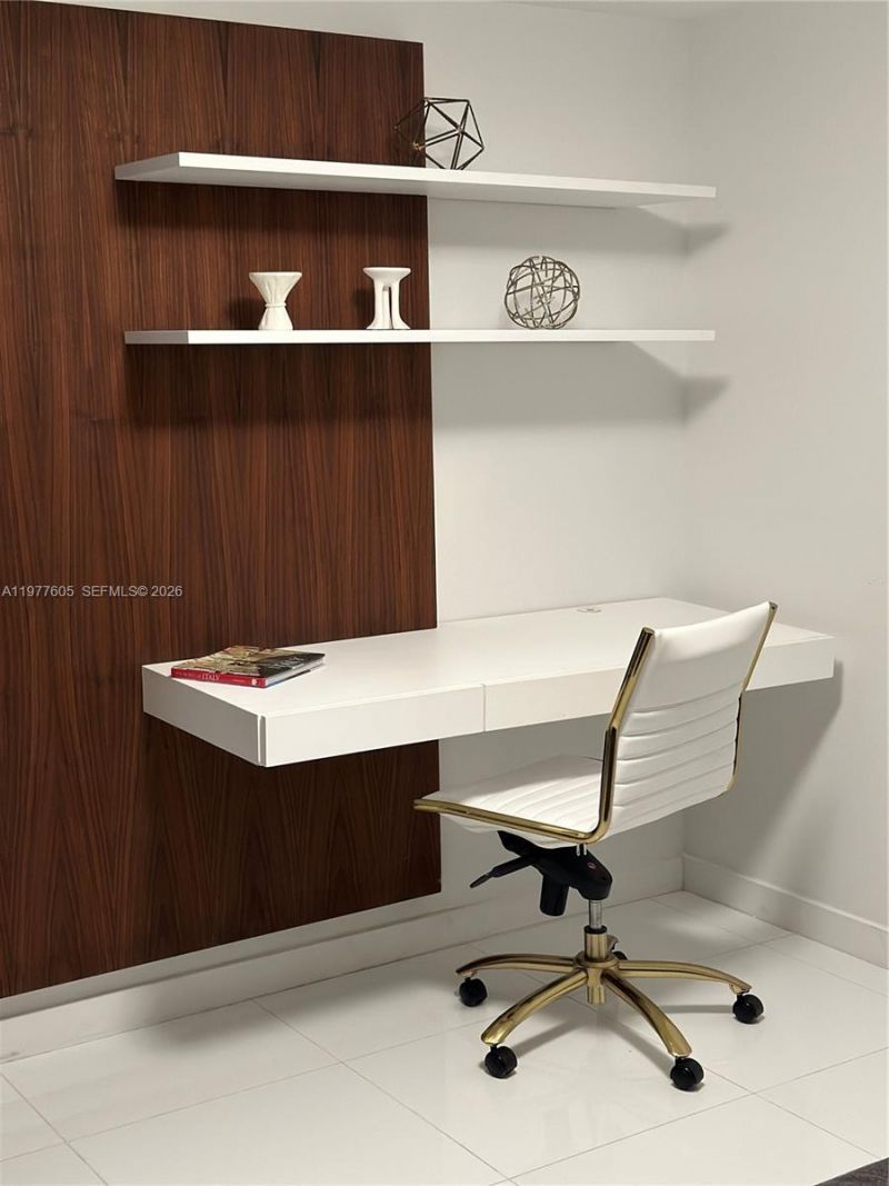 200 S Biscayne Boulevard Way , Unit 703, Miami, FL 33131 Photo