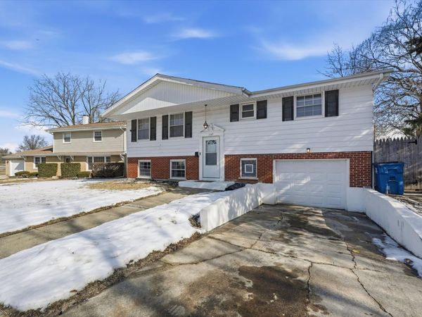 1149 Piacenti Lane , Chicago Heights, IL 60411