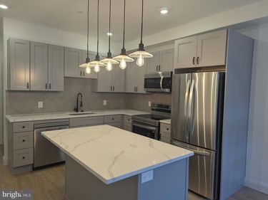 2050 FAIRMOUNT AVENUE, Unit 2, PHILADELPHIA, PA 19130