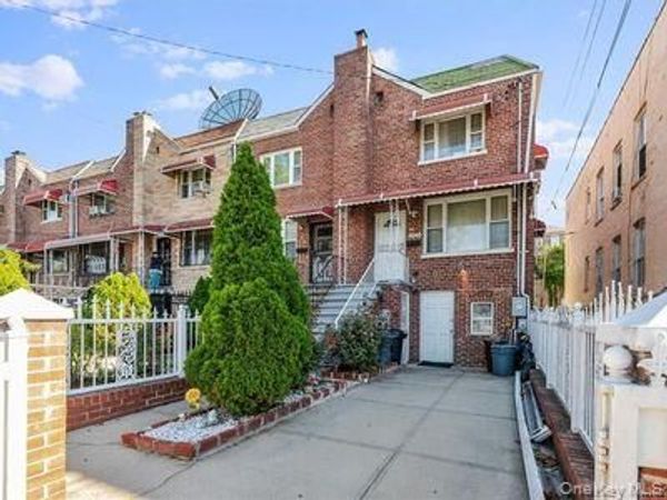 3240 Seymour Avenue , Bronx, NY 10469