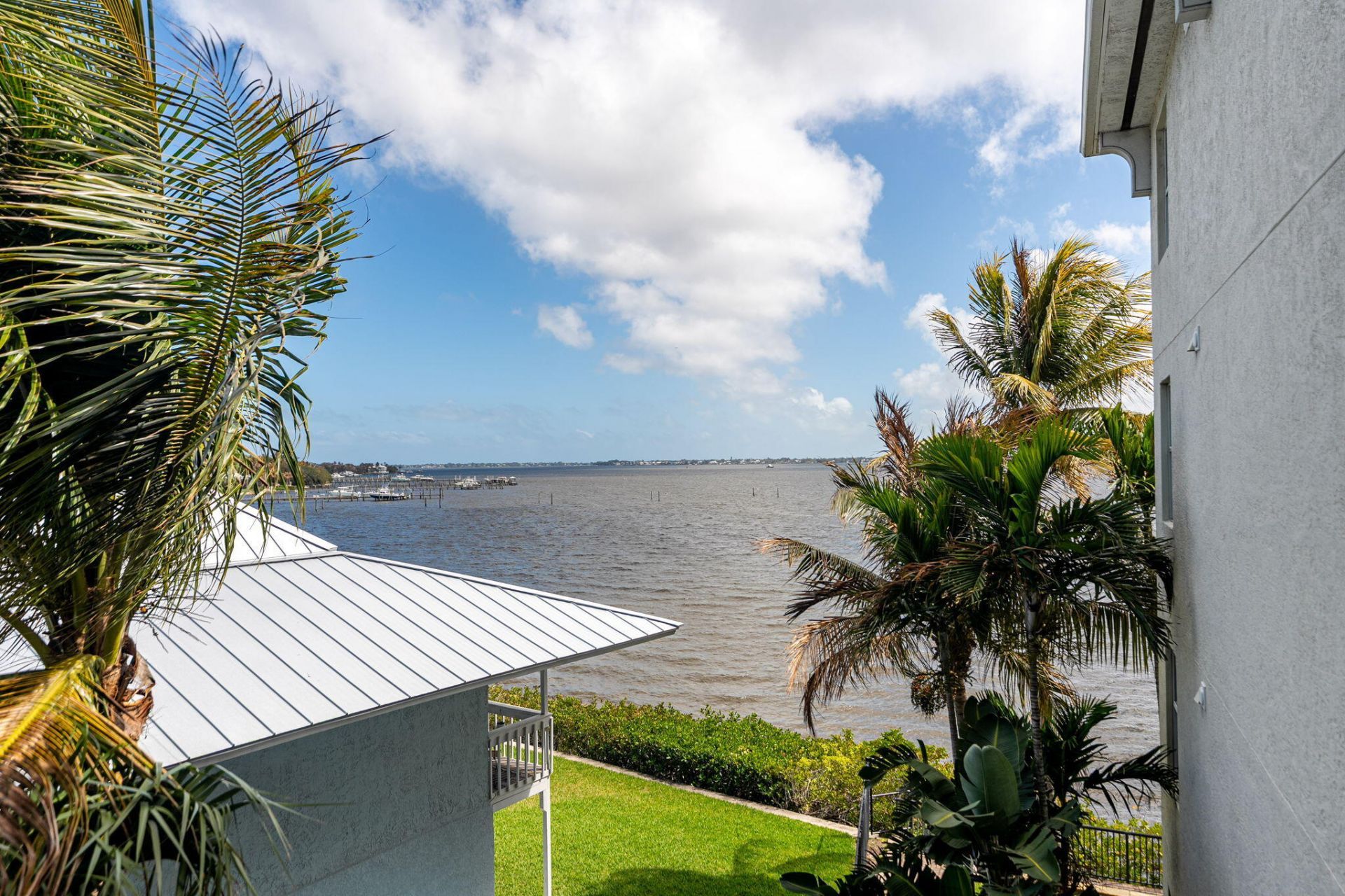 975 NW Flagler Avenue, Unit 302, Stuart, FL 34994 Photo