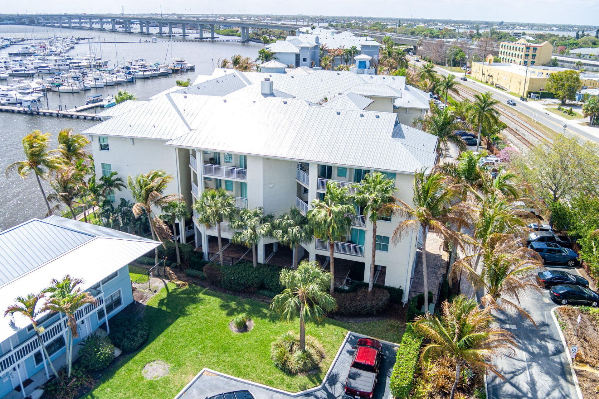 975 NW Flagler Avenue, Unit 302, Stuart, FL 34994 Photo