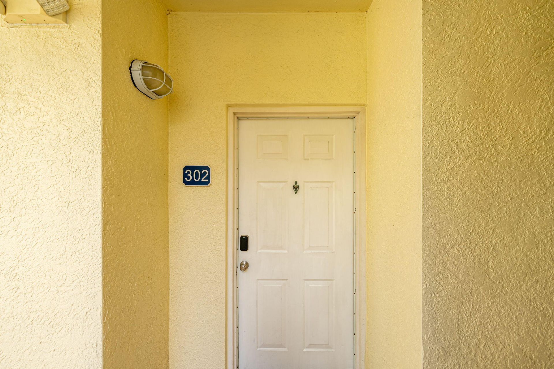 975 NW Flagler Avenue, Unit 302, Stuart, FL 34994 Photo