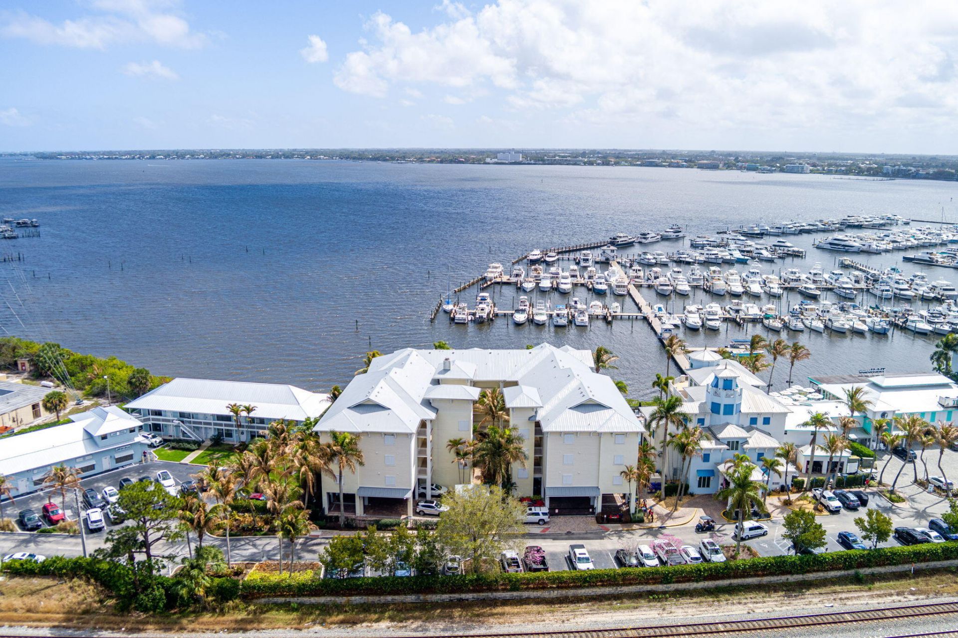 975 NW Flagler Avenue, Unit 302, Stuart, FL 34994 Photo