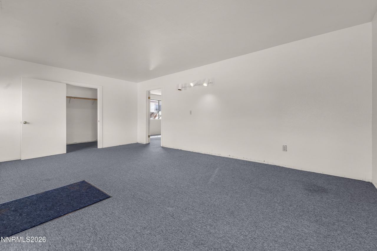 15470 Kivett Lane, Reno, NV 89521 Photo