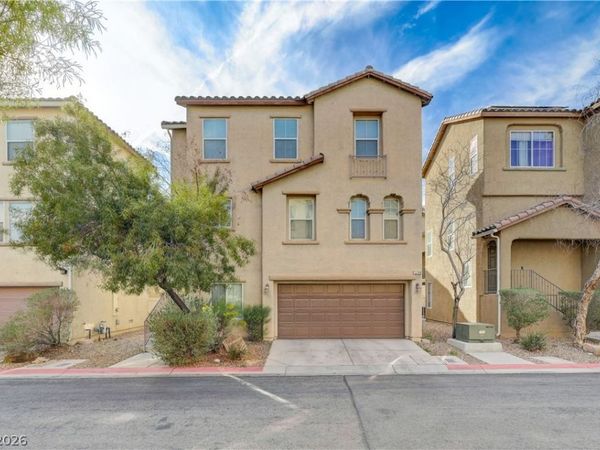 1298 Little Boy Blue Avenue , Las Vegas, NV 89183