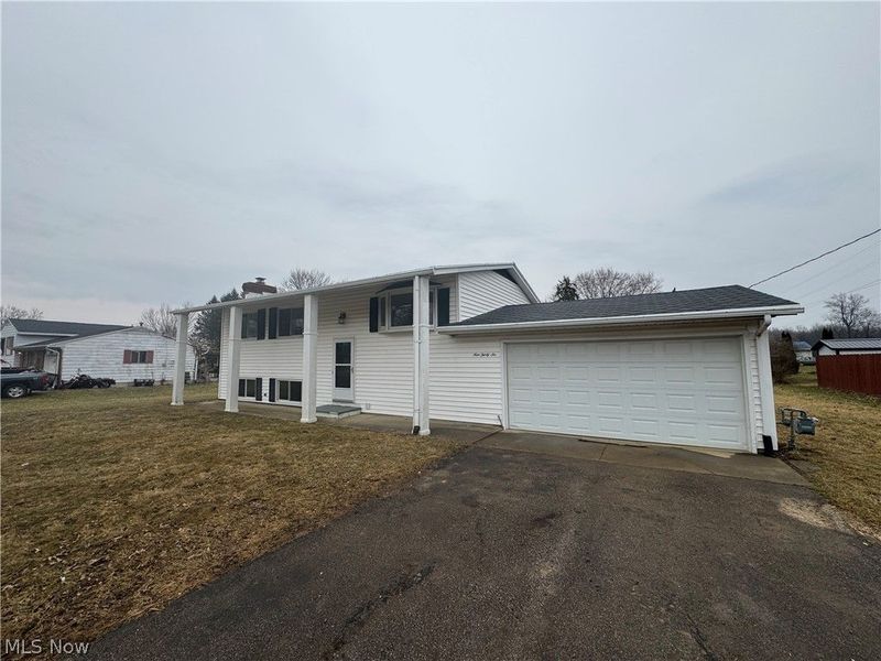 936 Becky Drive, Mansfield, OH 44905 Photo 2