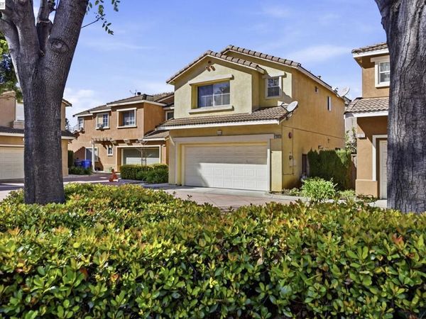 1085 1085 La Brea Ter , Union City, CA 94587