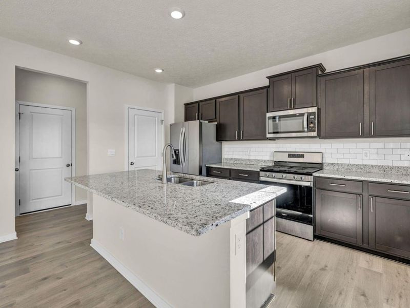 730 Leslie Drive, Plain City, OH 43064 Photo 12