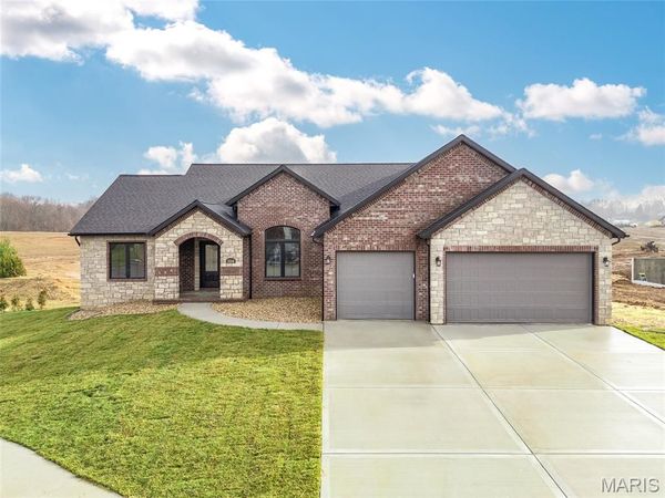 1504 Guilford Place , Troy, IL 62294