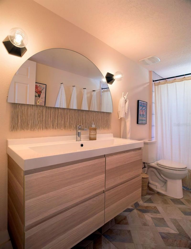 6990 Grevilla Avenue S, South Pasadena, FL 33707 Photo