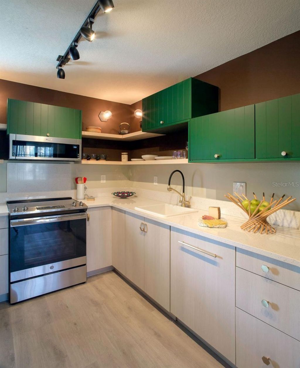 6990 Grevilla Avenue S, South Pasadena, FL 33707 Photo