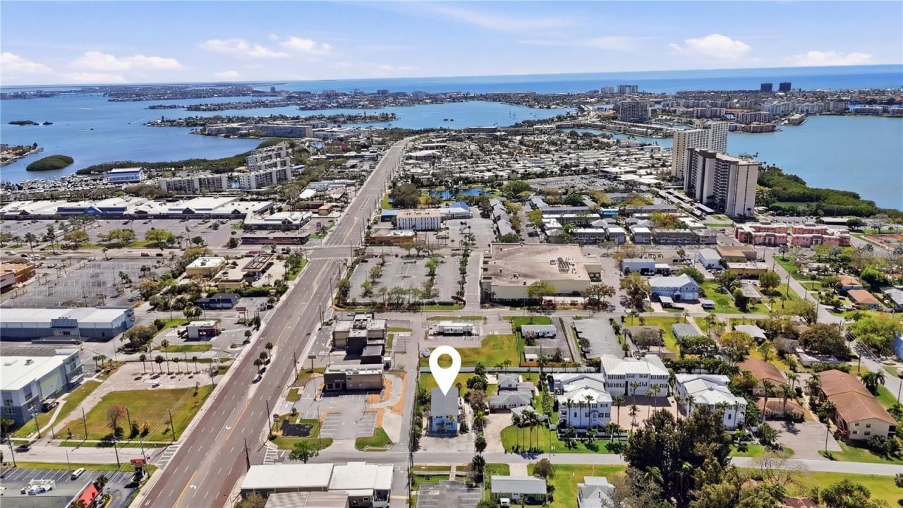 6990 Grevilla Avenue S, South Pasadena, FL 33707 Photo