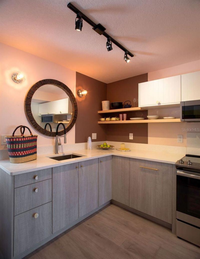 6990 Grevilla Avenue S, South Pasadena, FL 33707 Photo