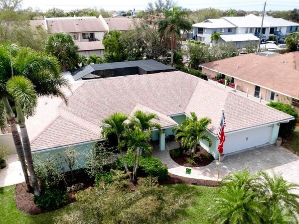 7211 25TH DRIVE W, BRADENTON, FL 34209