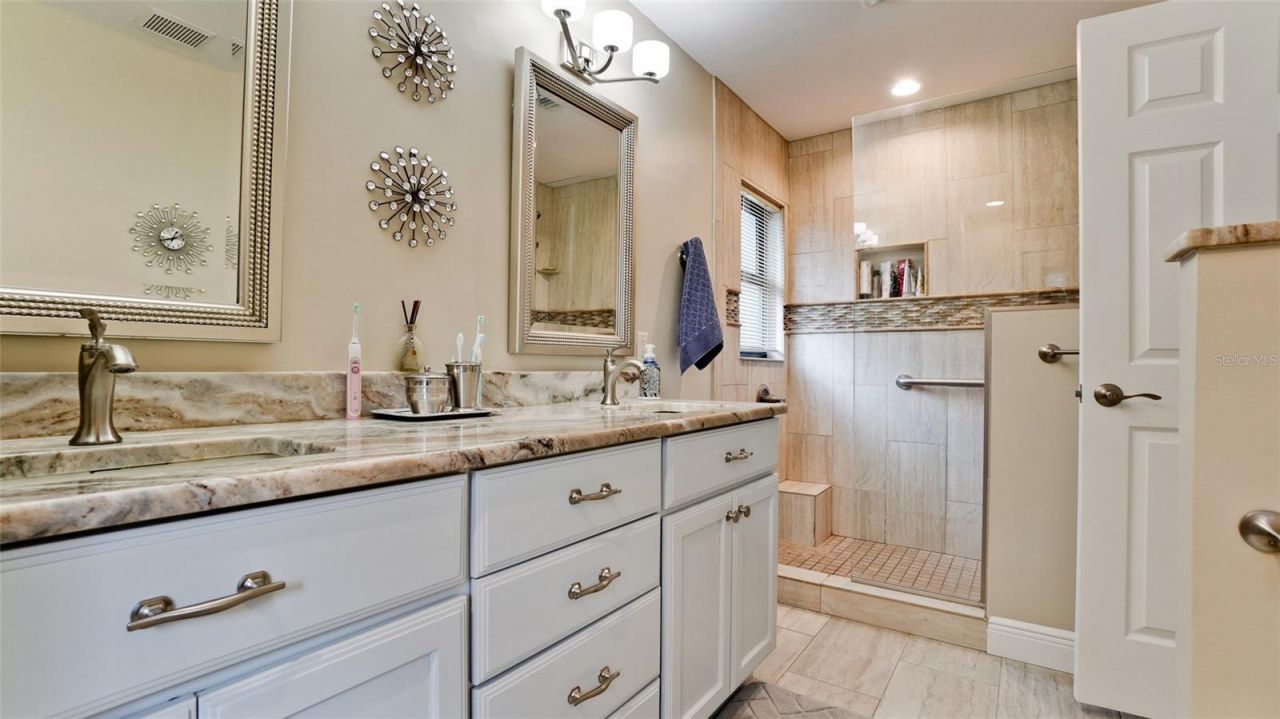 7211 25th Drive W, Bradenton, FL 34209 Photo